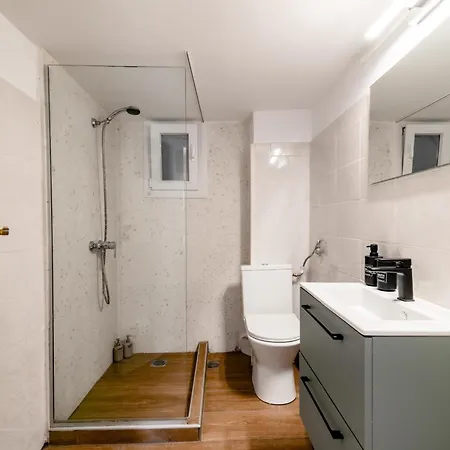Exarchia Artistic Getaway For Groups Appartement *