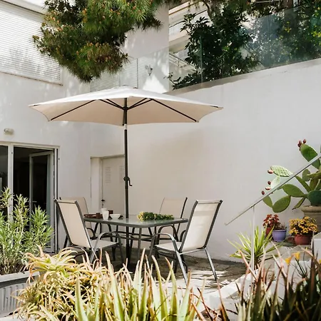 Vouliagmeni Stylish Homes By Blupine
