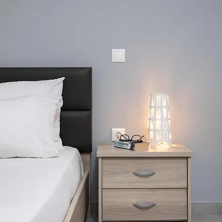 Vouliagmeni Stylish Homes By Blupine Apartman *