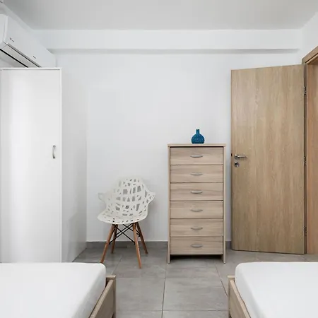 Vouliagmeni Stylish Homes By Blupine Apartman