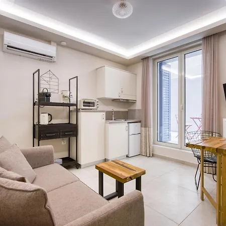 Apartamento Pagrati/hilton Area, Bentzi *