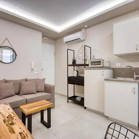 Apartamento Pagrati/hilton Area, Bentzi *