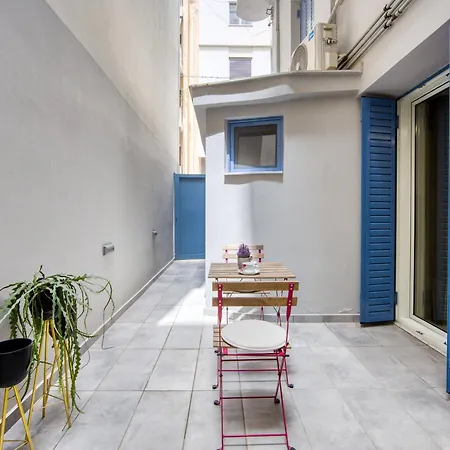 Pagrati/hilton Area, Bentzi Apartamento *
