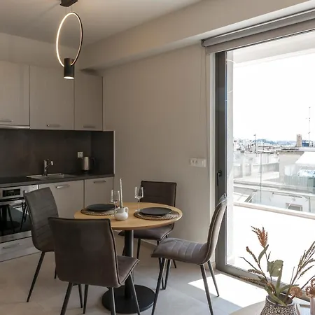 Cubes Living Goudi Atény