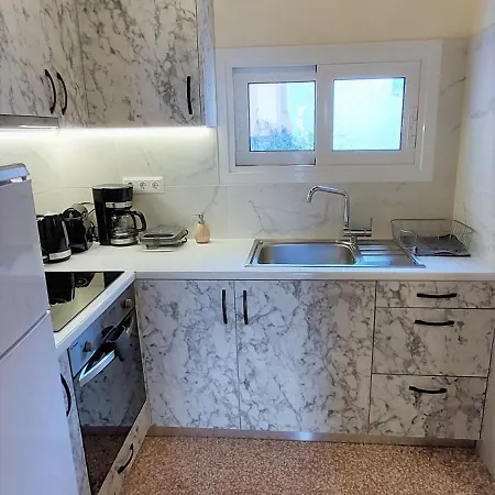 Plaka Family Apartment Athens