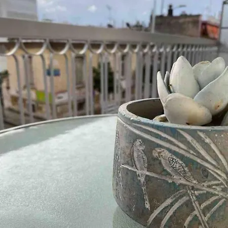 Comfortable Living In 2br Athènes