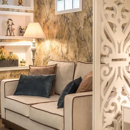 Modern Comfort In Neos Kosmos Metro Apartment Athen