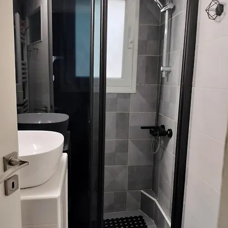 Pangrati Modern 10min To Metro Apartment Athens