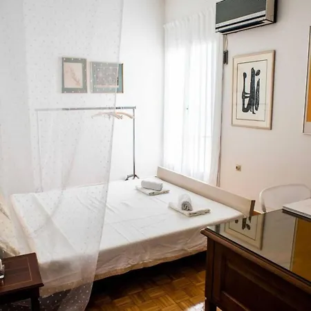 100m2 Of Classical Beauty Comfort Near Syntagma * Athen