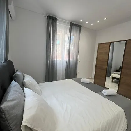βright N' Stylish Flat Located At The Spot *