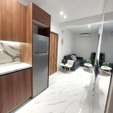 βright N' Stylish Flat Located At The Spot *