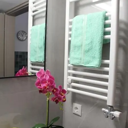 Cozy 2bd In Thissio-acropolis Apartment Athens