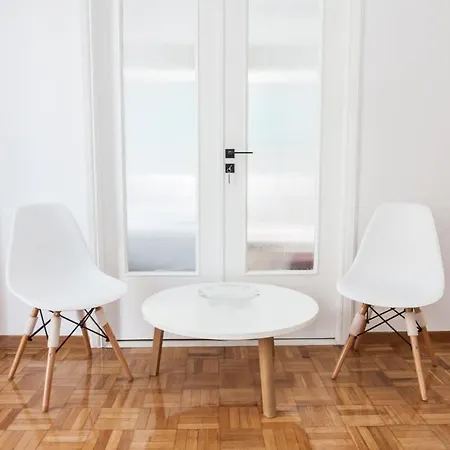 Modern New Comfort 2 Bd Apt In Centre * Athens