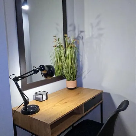 Apartment Comfortable Apt, Next To Archeological Museum!