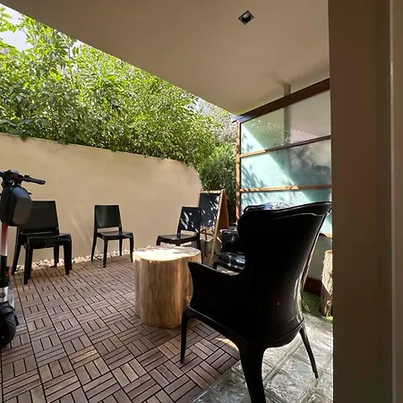 Spot Αθήνα