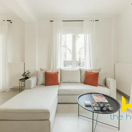 Stylish 2-bdr In Centre Of By The Homis * Aten