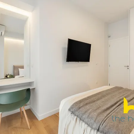 Stylish 2-bdr In Centre Of By The Homis Lägenhet Aten