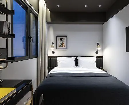 Hotel The Modernist 4*