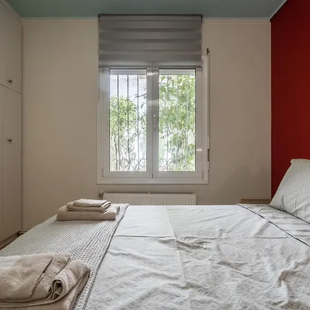 The 'it' Pagrati Hideout *