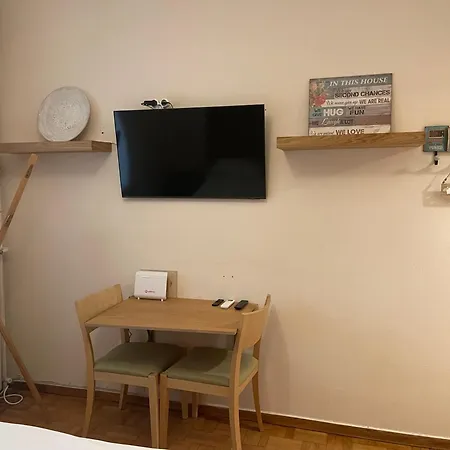 Hub * Афины