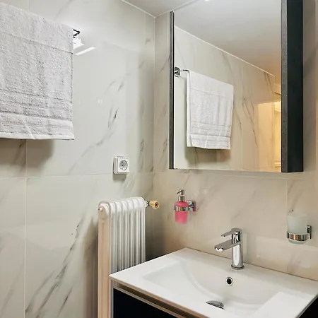 Apartment Pangrati Eco-chic Oasis 1br For 4 Persons