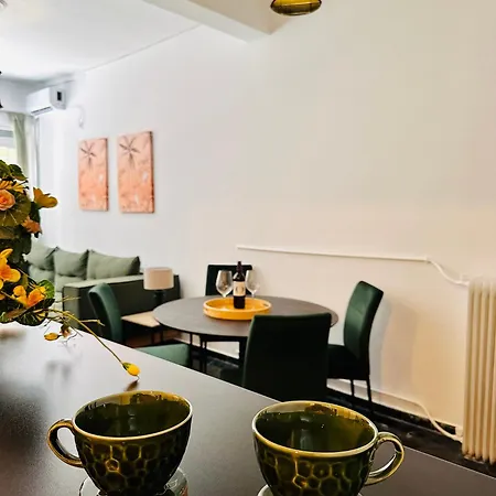 Pangrati Eco-chic Oasis 1br For 4 Persons Apartment *