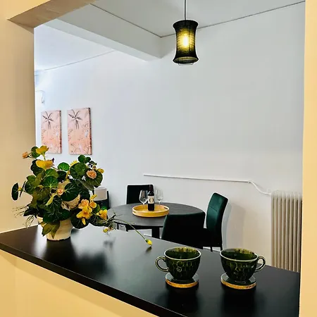 Pangrati Eco-chic Oasis 1br For 4 Persons *