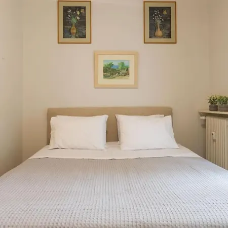 Athenian Garden Retreat *