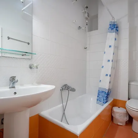 Cozy Ilisia 1 Bedroom By Mps Apartment