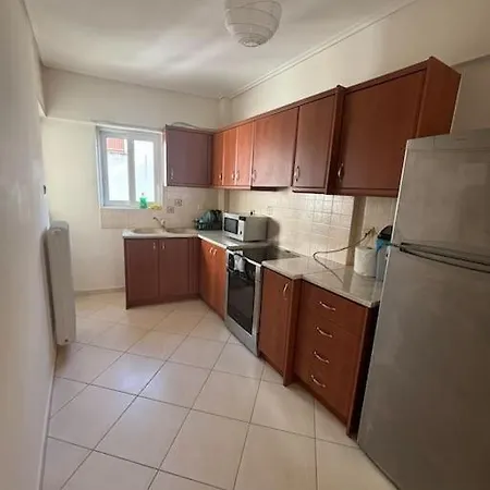 Accessible 2-bedroom 75m2 With Veranda And Parking Apartment Athens