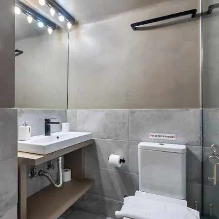 Elvis 2-bedroom In * Athens