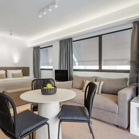 Momo Suites, Acropolis By Aura Homes Apartment *