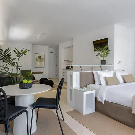 Momo Suites, Acropolis By Aura Homes * Athens