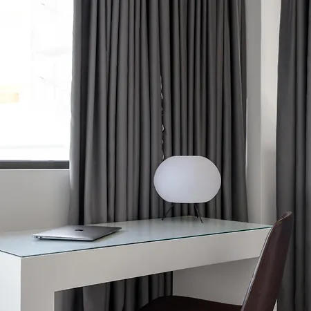 Momo Suites, Acropolis By Aura Homes * Athens