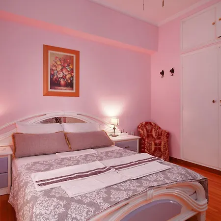Marina's Luxurious In Athens, Centre *