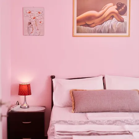 Marina's Luxurious In Athens, Centre Apartment *