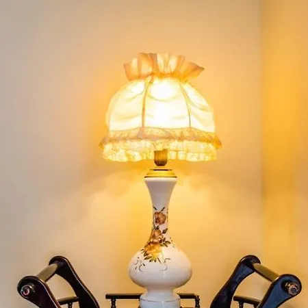 Plaka Vintage Athens