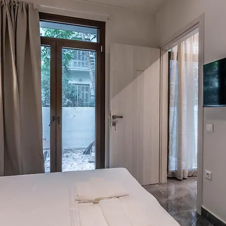Legas Apartment *