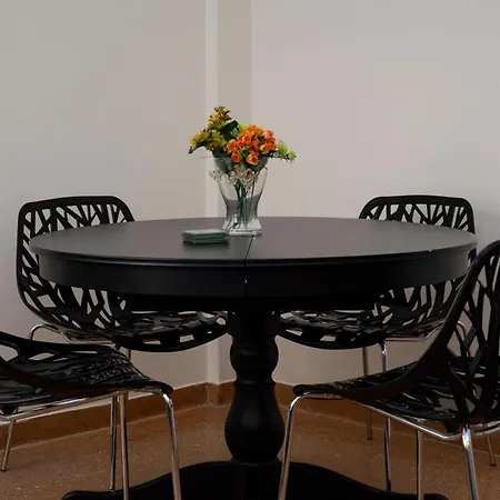 Vintage And Spacious 3ba Next To Ancient Center Apartamento *