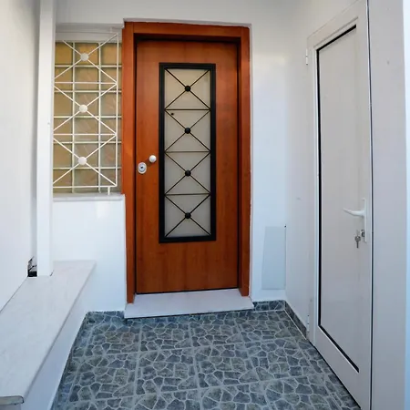 White & Stars Apartment