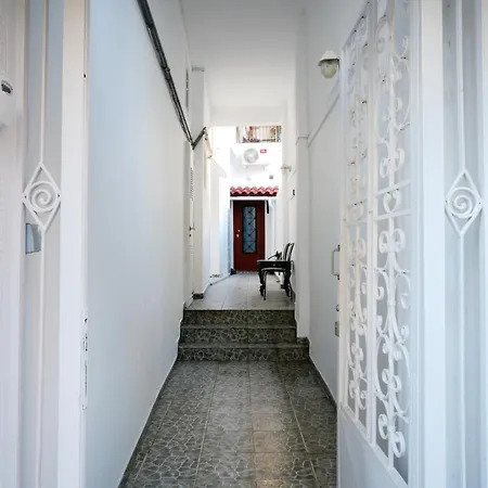 Apartment White & Stars Athens