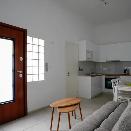 Apartment White & Stars Athens