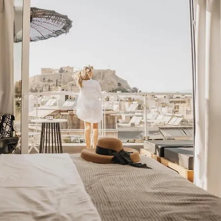 אורחן Sunlit With Jacuzzi & Acropolis View אתונה
