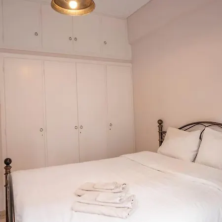 4stops2monastraki, In Kallithea Apartment Athens