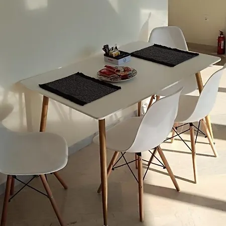 Experience 1 Apartment