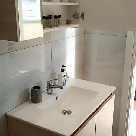 Apartment Experience 1