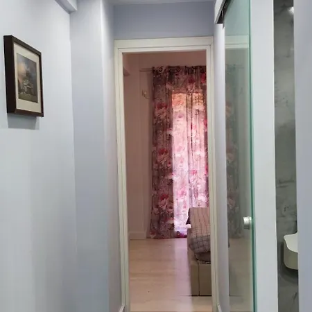 New With A Separate Entrance Near The Subway. Atene