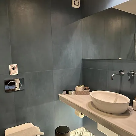Hotel Belle - Luxury At Monastiraki Railway Station