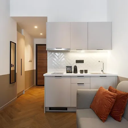 Lägenhetshotell Ermass Modern Living Aten