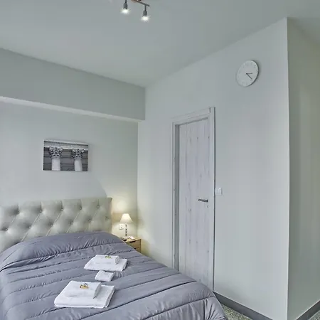 Commercial Lägenhet *
